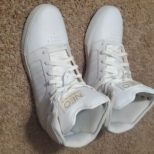 Mens Adidas high top sneakers